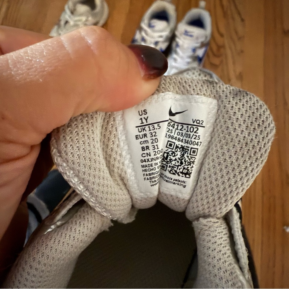 Nike Bundle (3 Pairs) – Size 1Y + 1.5Y | V2K Run | Vomero 5 - Picture 12 of 15